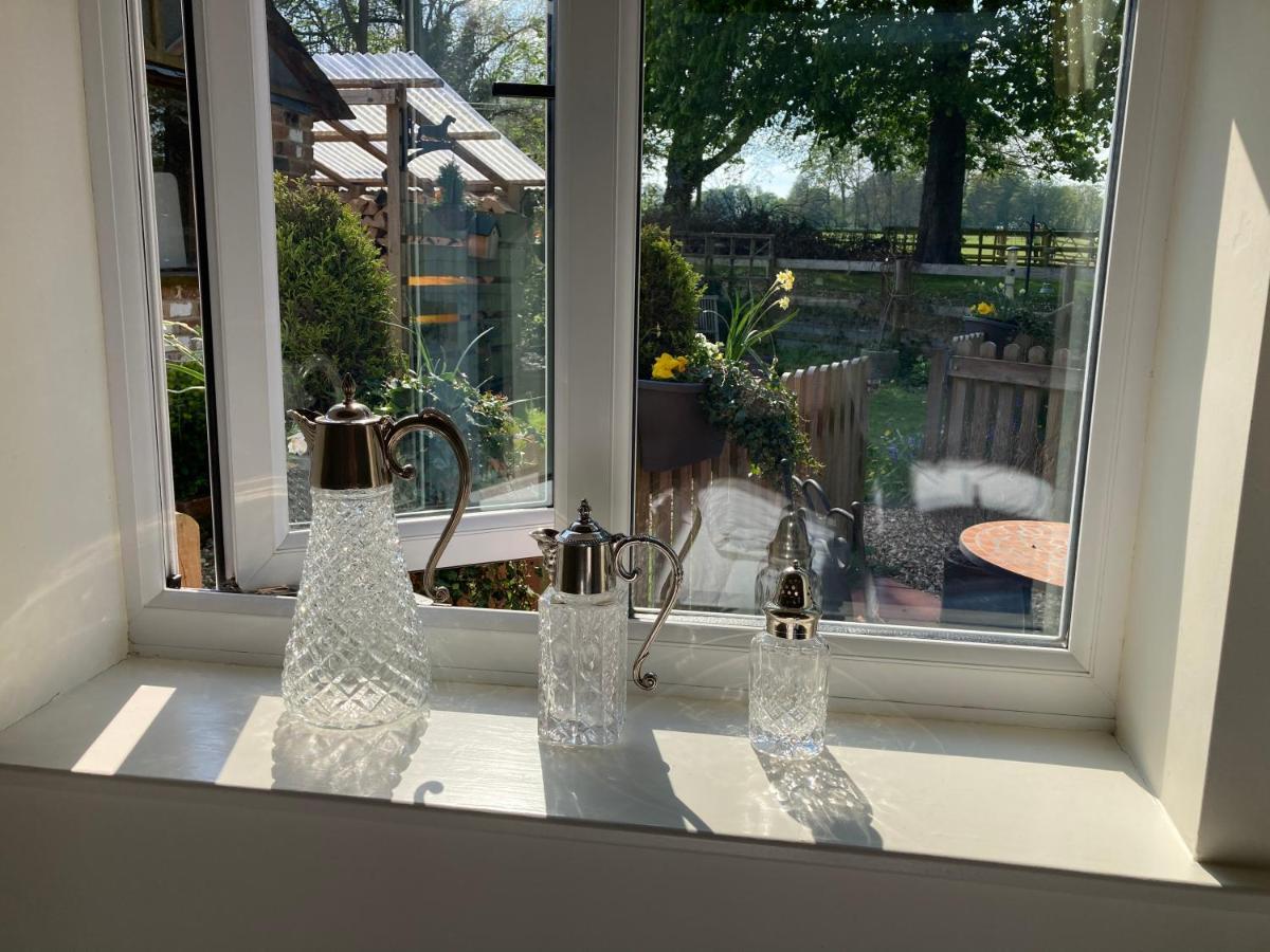 Hunters Moon B&B Tidworth Bagian luar foto