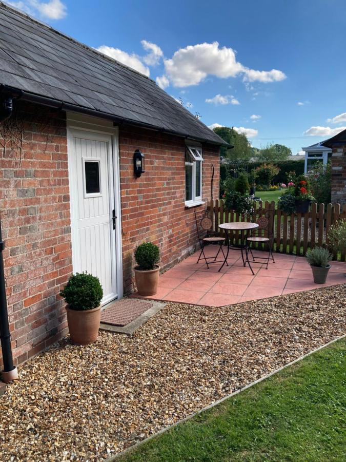 Hunters Moon B&B Tidworth Bagian luar foto