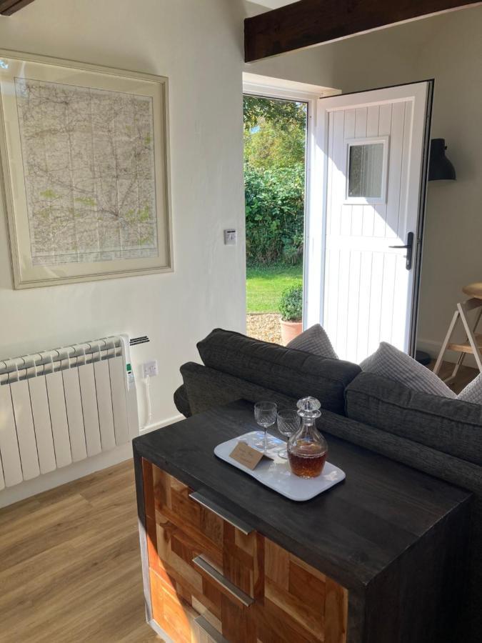 Hunters Moon B&B Tidworth Bagian luar foto
