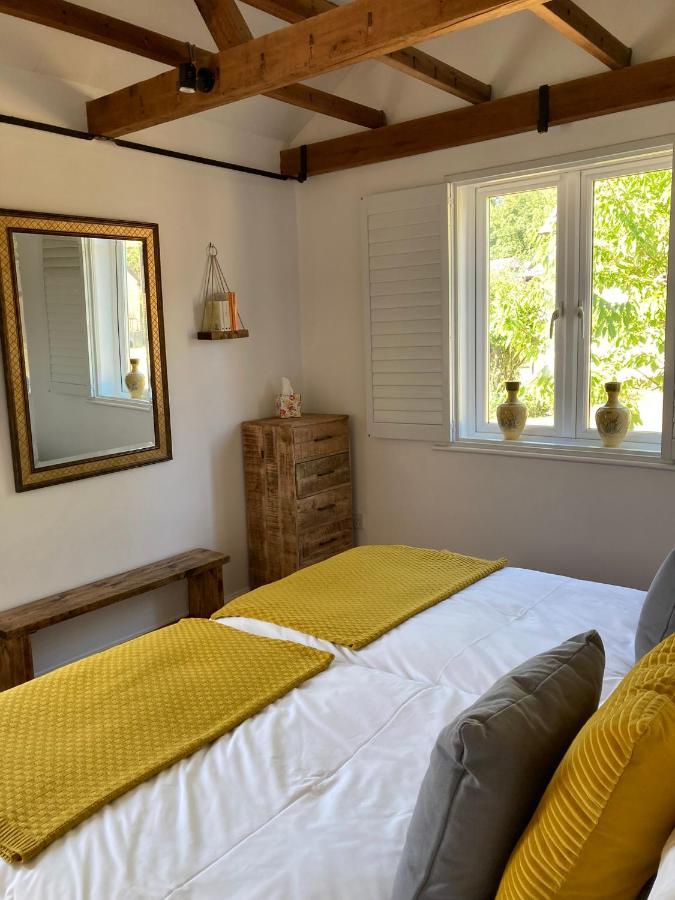Hunters Moon B&B Tidworth Bagian luar foto