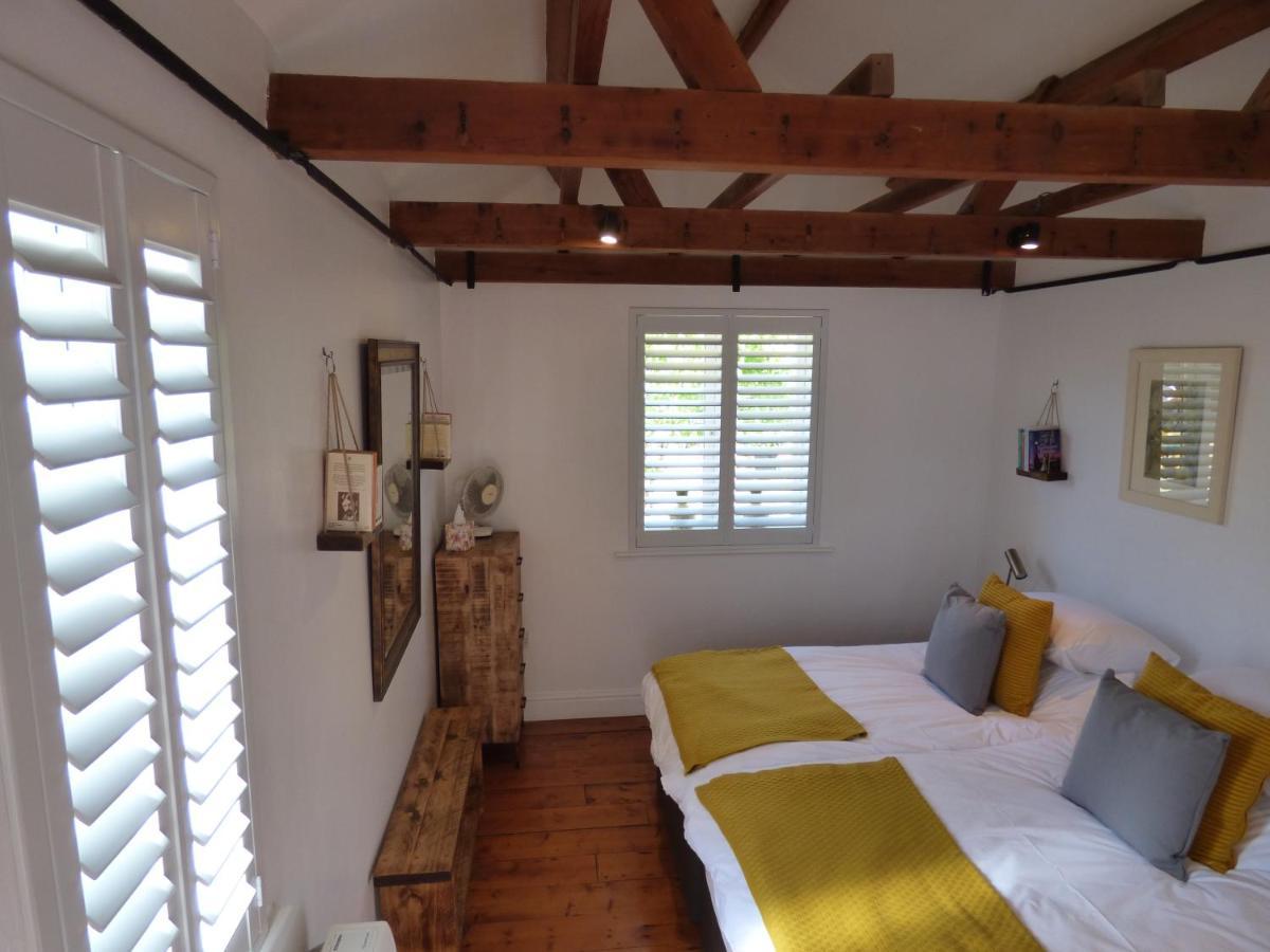 Hunters Moon B&B Tidworth Bagian luar foto